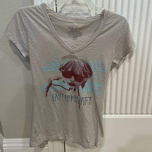 Taylor Swift t shirt medium grey
